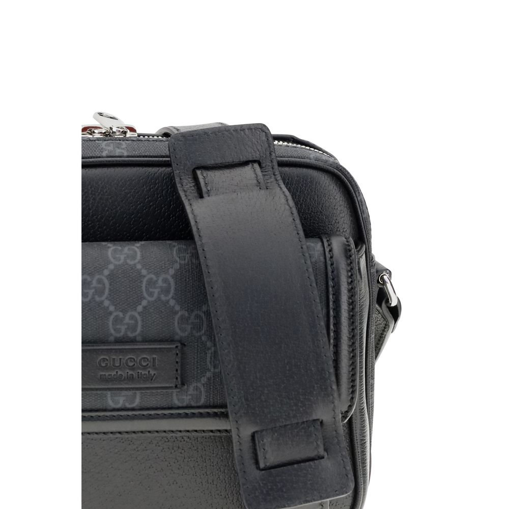 GG Supreme Shoulder Bag