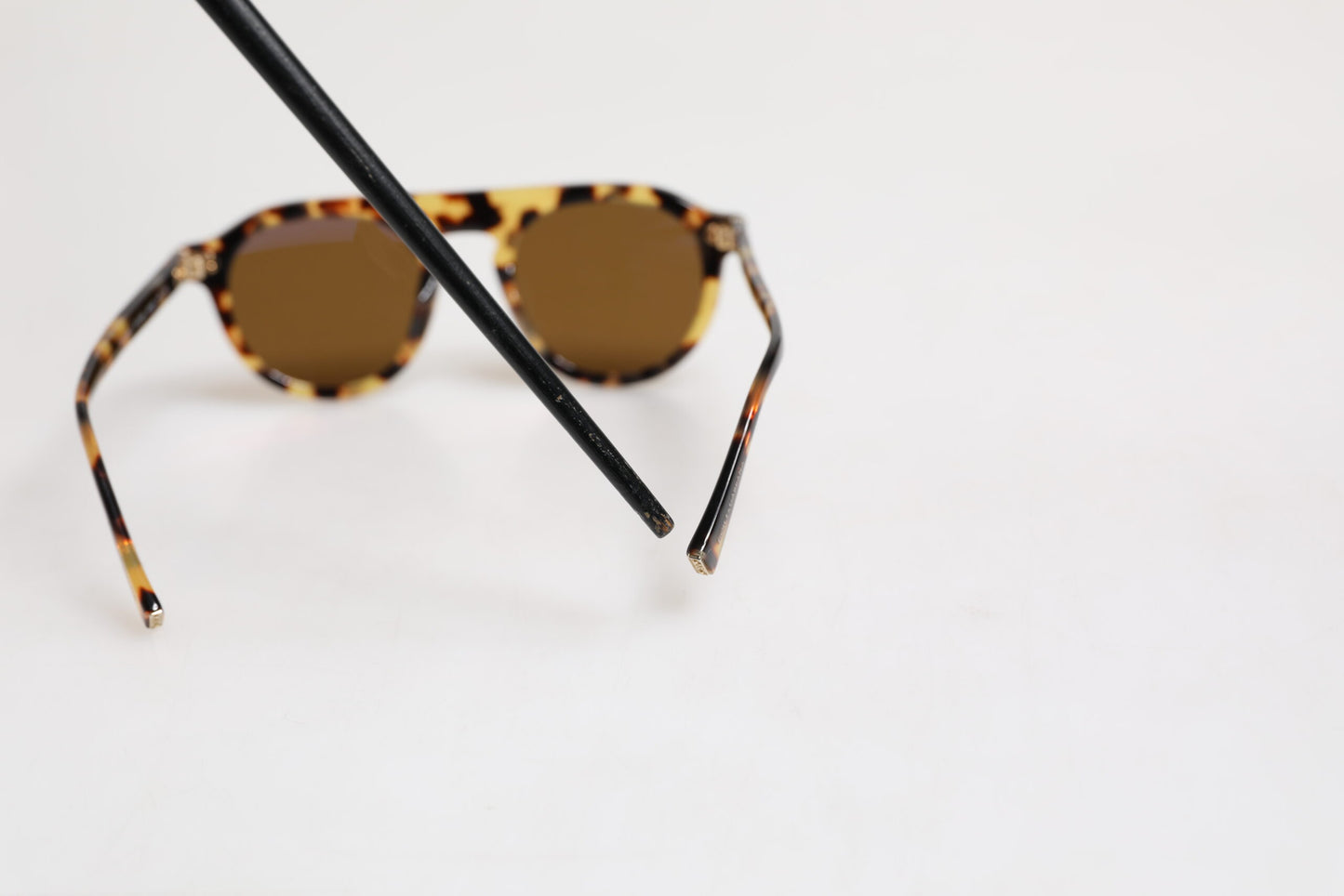 Brown Acetate Round Leopard Print Eyewear Sunglasses