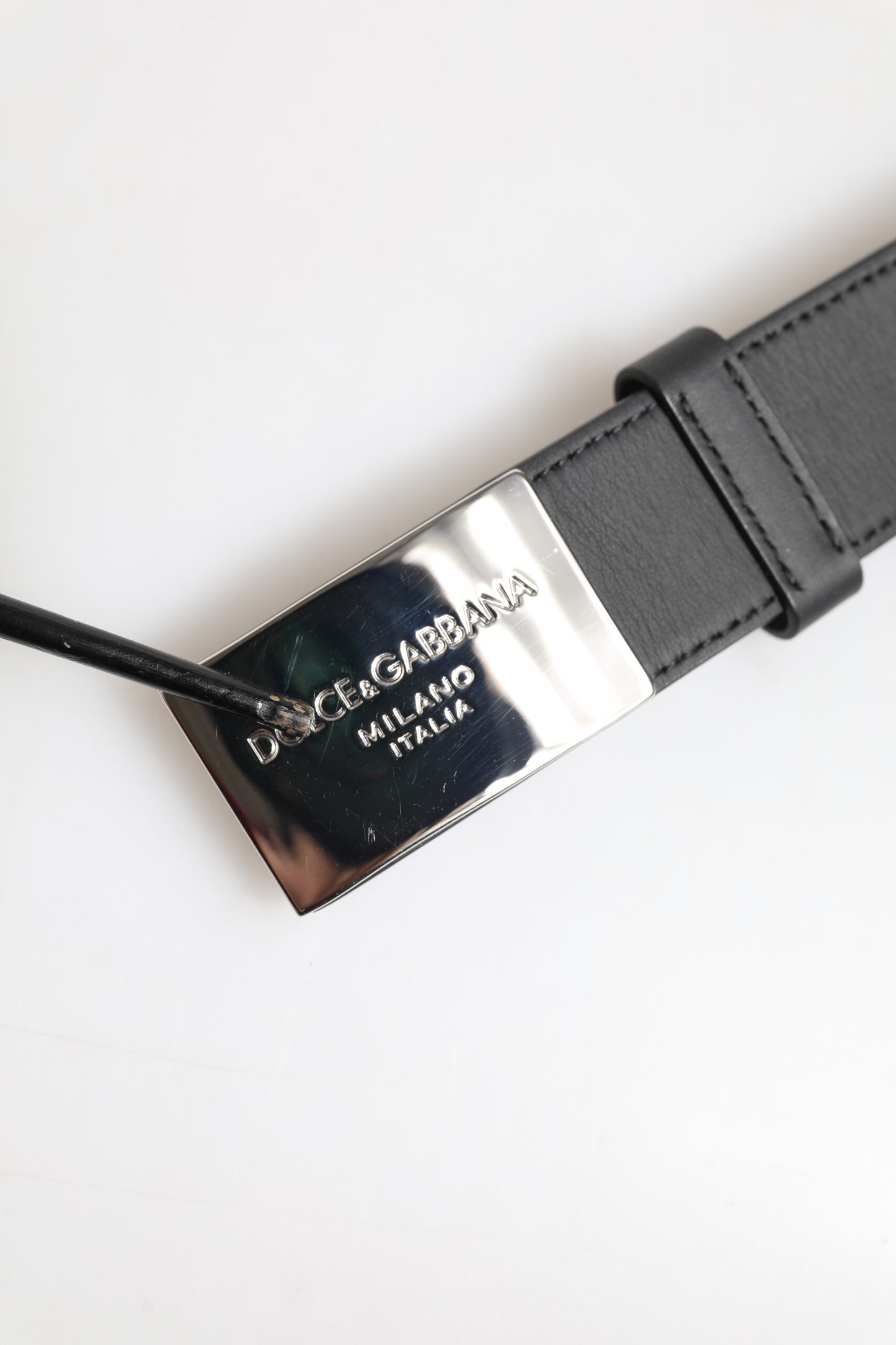 Black Leather Classic Metal Logo Buckle Belt