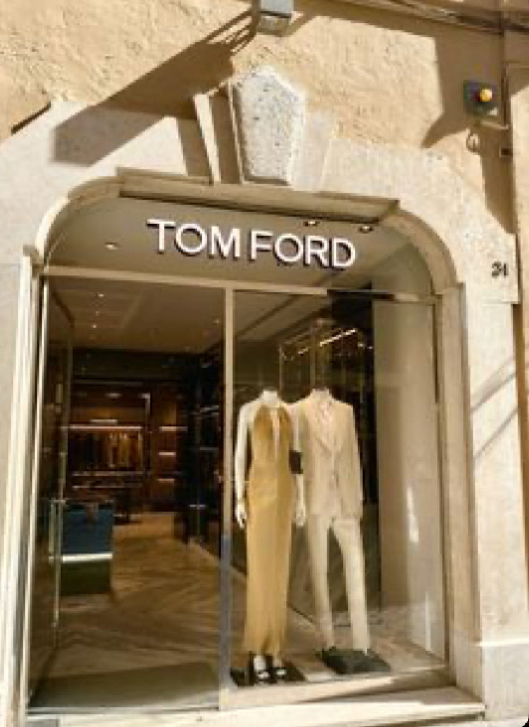 TOM FORD