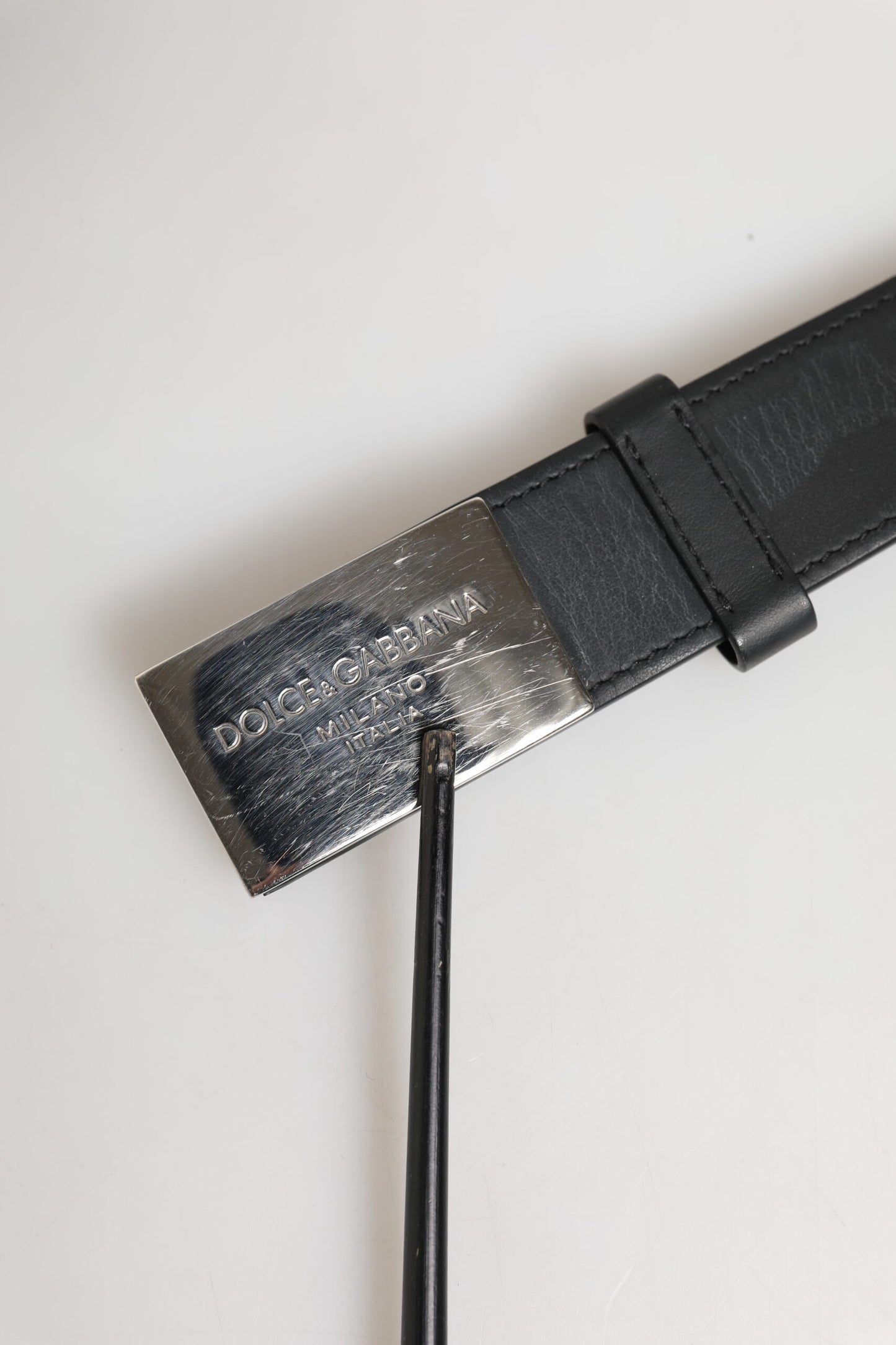 Black Leather Classic Metal Logo Buckle Belt