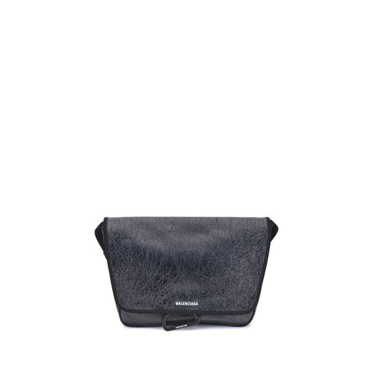 Explorer Shoulder Bag