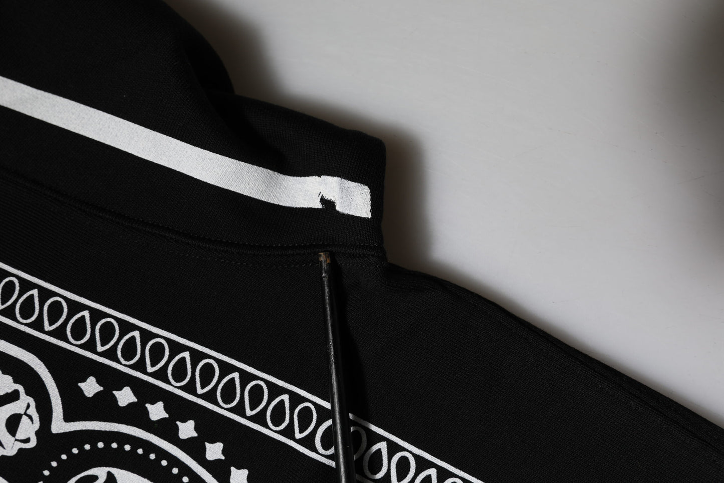 Black Bandana Hooded Men Sweatshirt Sweater