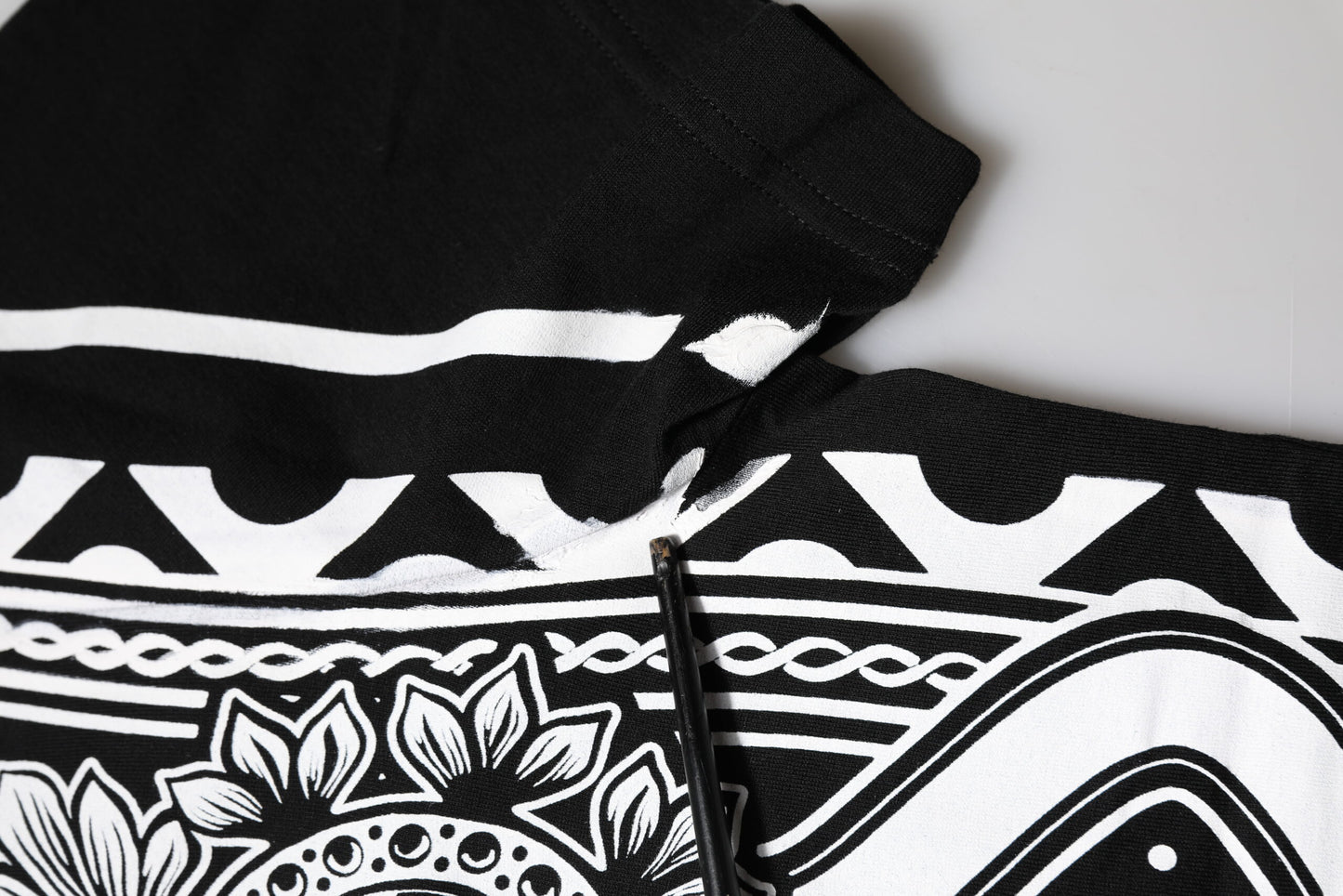 Black Bandana Print Cotton Crew Neck T-shirt