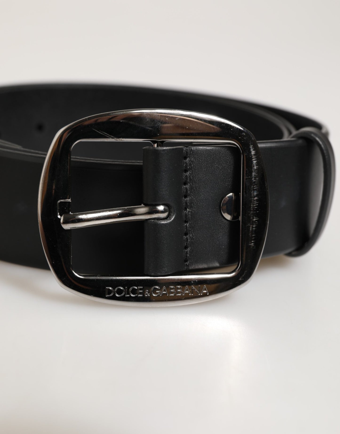 Black Leather Classic Metal Logo Buckle Belt
